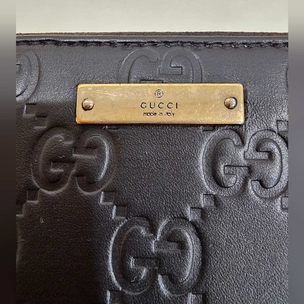 Gucci Guccisima Black Embossed Monogram Ziparound Leather Wallet AUTHENT… - Picture 4 of 12
